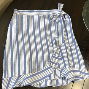 Loft faux wrap skirt NWT size 4